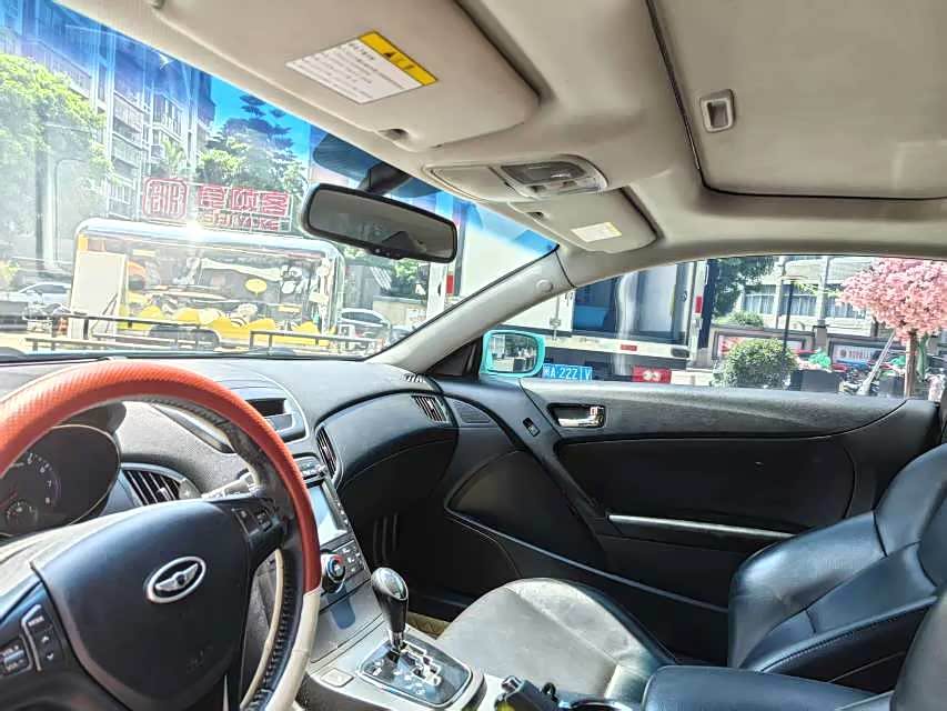 Hyundai Rohens-Coupe 2012 car image #8