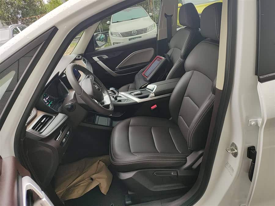 Livan Maple 80V L 2024 car image #8