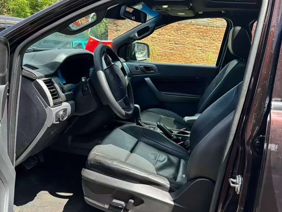 Ford Everest 2017 car image #8