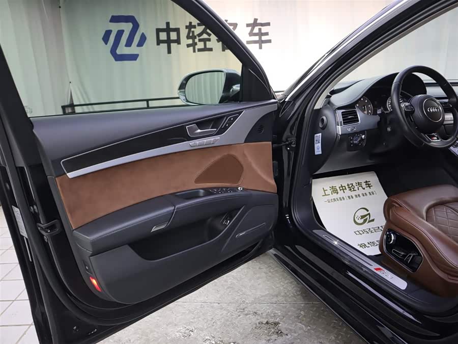 Audi S8 2015 car image #8