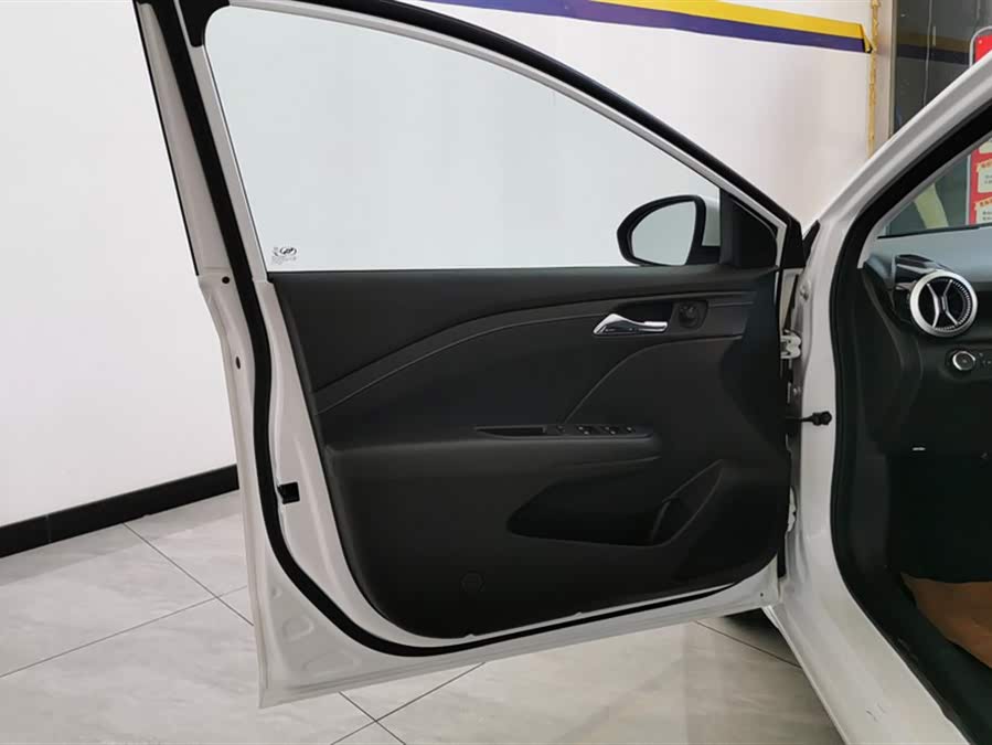 雪佛兰 科鲁泽 2023 汽车图片 #8