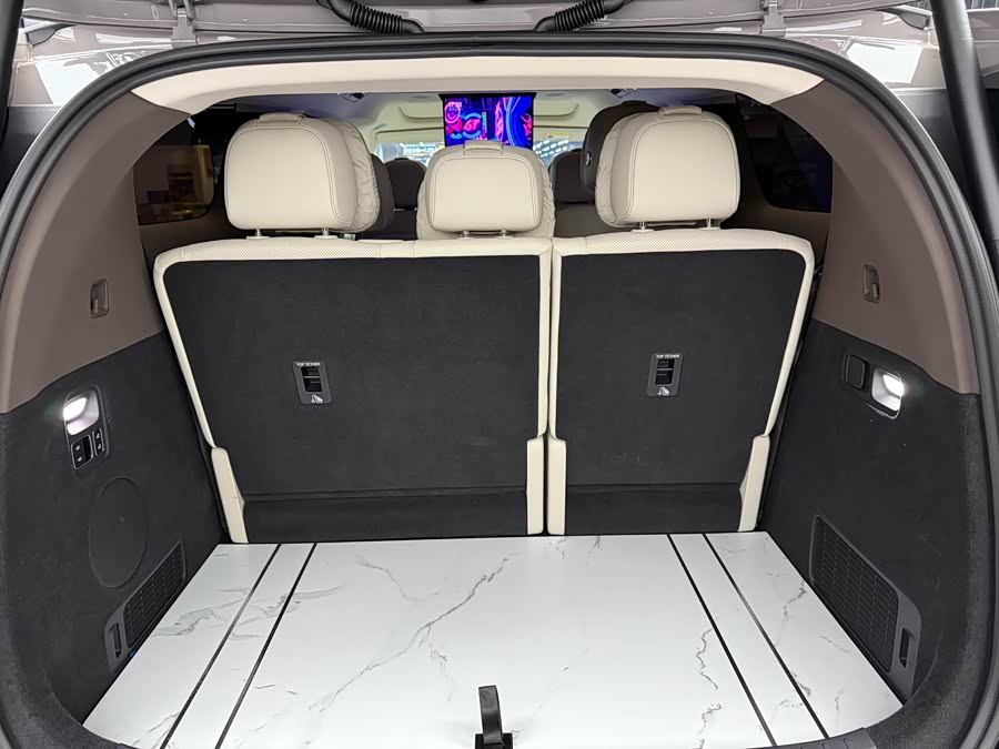 理想汽车 理想MEGA 2025 汽车图片 #8