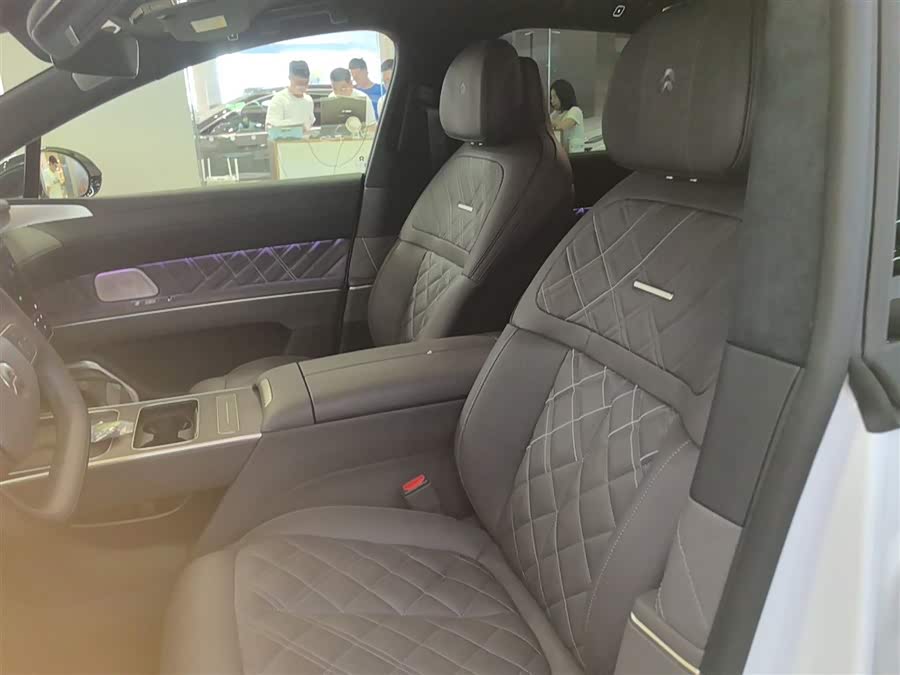 蔚来 蔚来ET9 2024 汽车图片 #8