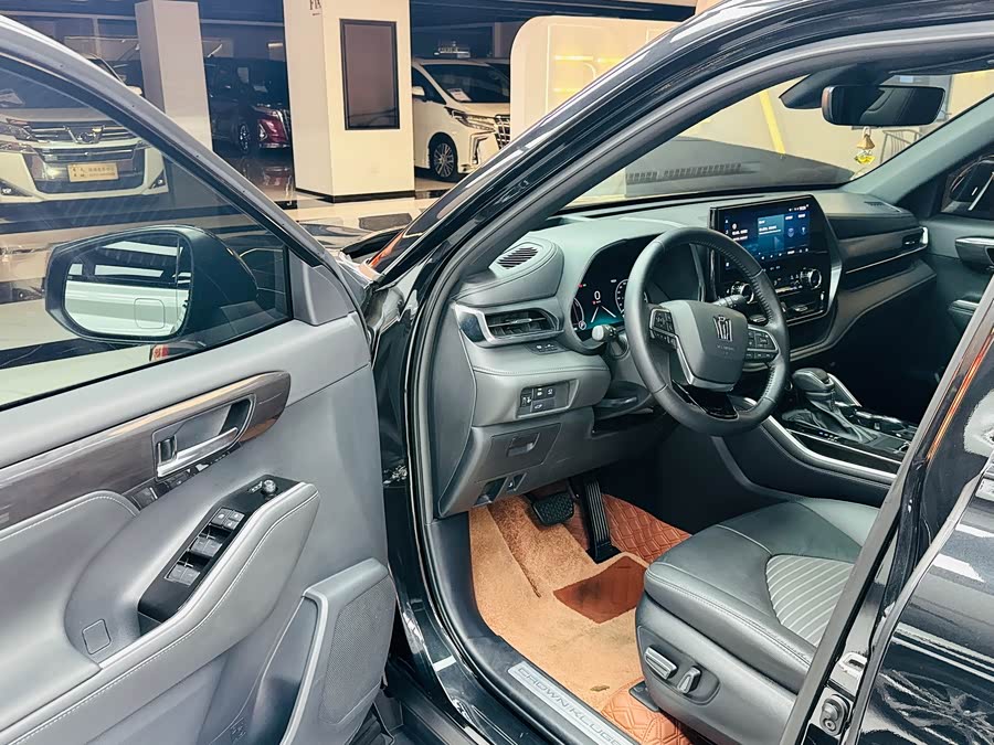 Toyota Crown Kluger 2021 #8 Toyota Crown Kluger 2021 car image #8