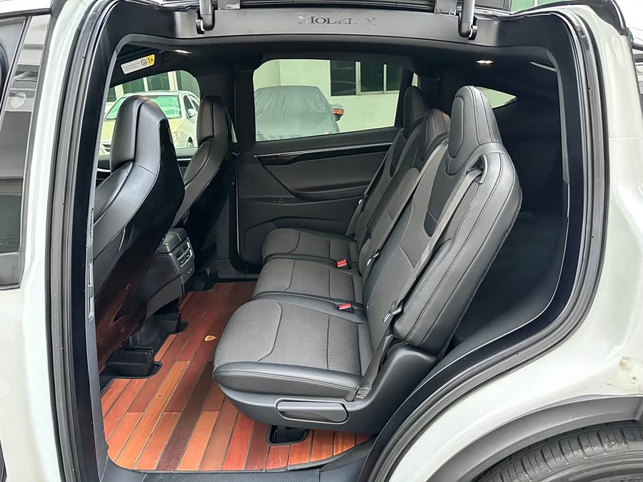 Tesla Model X 2017 #8 Tesla Model X 2017 car image #8