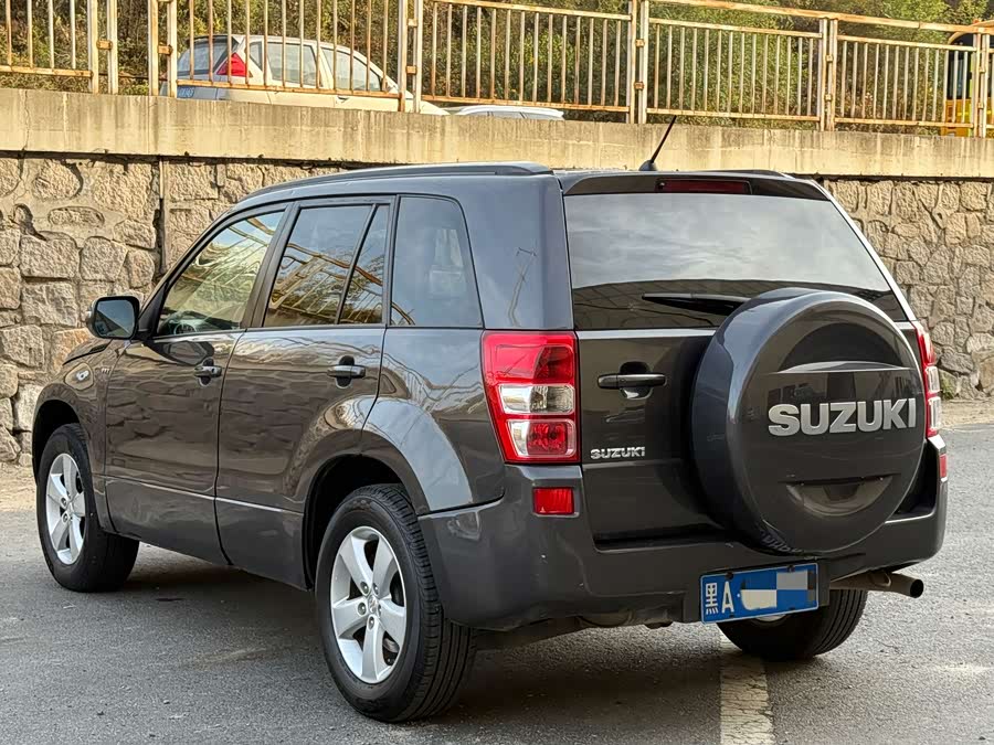 铃木 超级维特拉 2009 汽车图片 #8