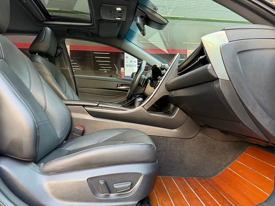 Toyota Avalon 2021 car image #8