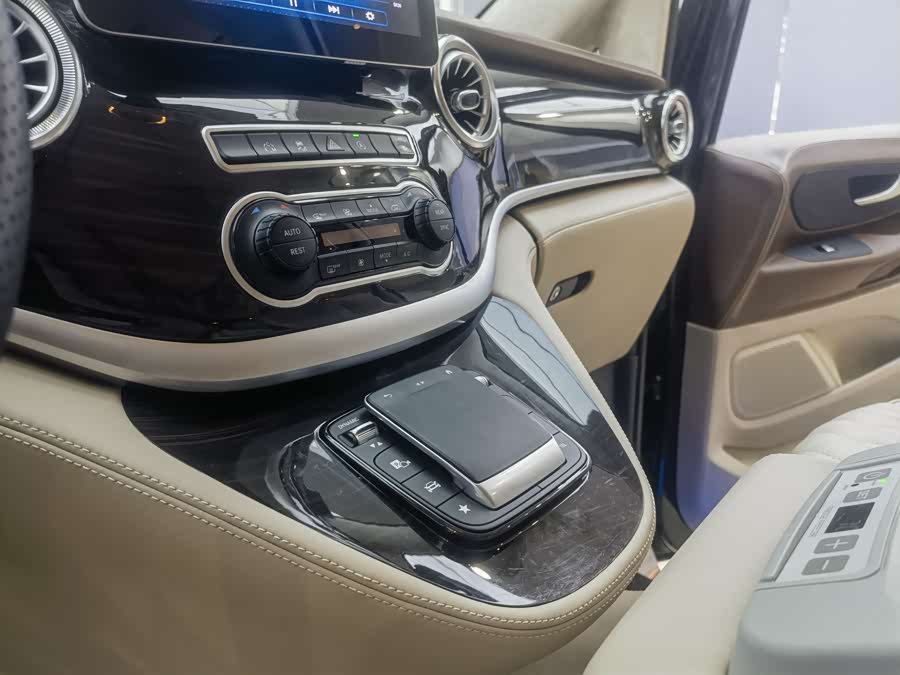 Mercedes-Benz Vito 2018 #8 Mercedes-Benz Vito 2018 car image #8