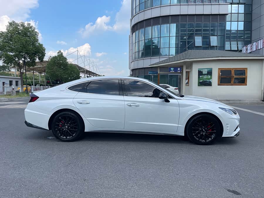 Hyundai Sonata 2023 car image #8