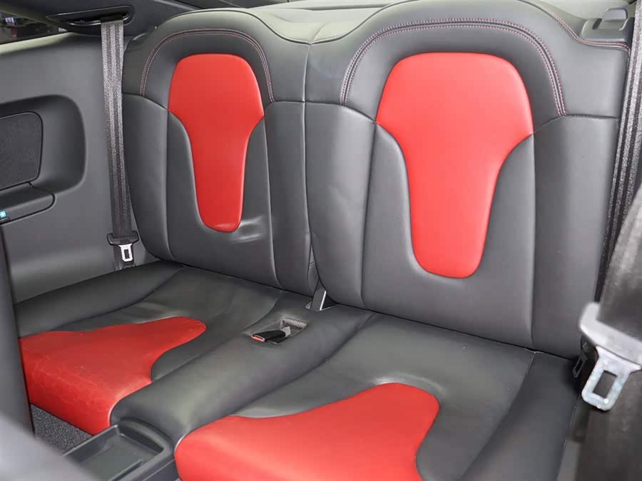 Audi TTS 2013 car image #8