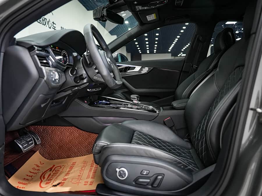 Audi S4 2023 صورة سيارة #8