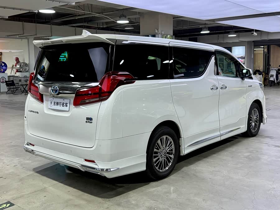 Toyota Alphard 2020 #8 Toyota Alphard 2020 car image #8