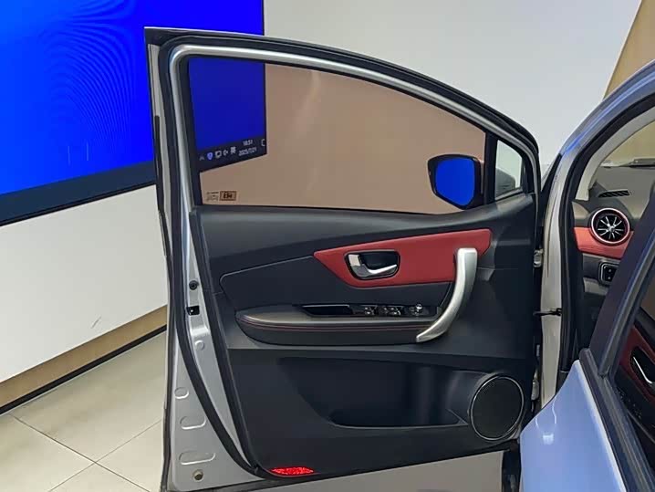 Haval H1 2015 car image #8