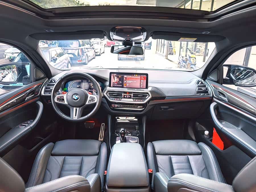 BMW X4 M40i 2024 #8 BMW X4 M40i 2024 car image #8