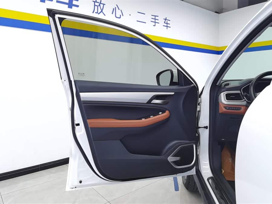 GEELY Vision X6 2020 car image #8