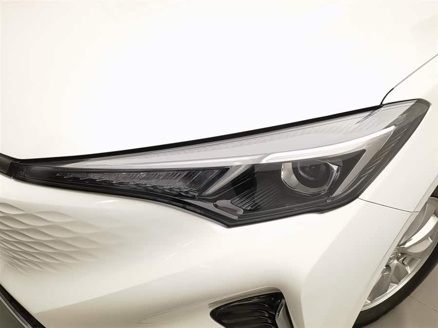 Changan Eado EV 2023 #8 Changan Eado EV 2023 immagine di auto #8