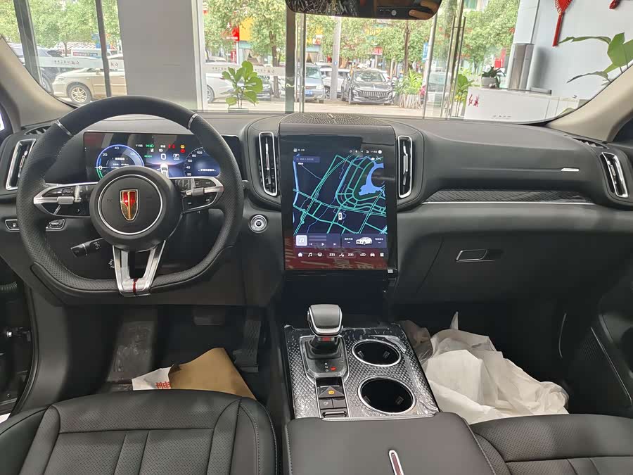 HongQi HS3 PHEV 2025 #8 HongQi HS3 PHEV 2025 car image #8