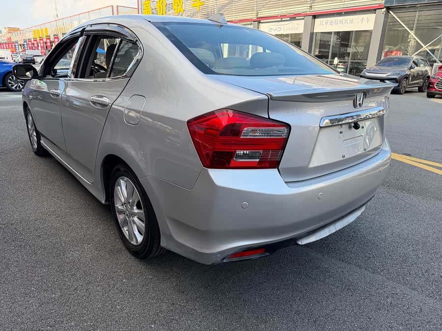 Honda City Classic 2012 #8 Honda City Classic 2012 car image #8