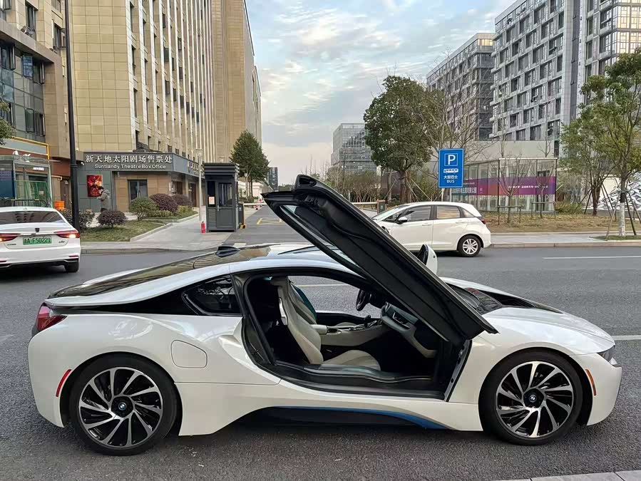 BMW i8 2016 #8 BMW i8 2016 صورة سيارة #8