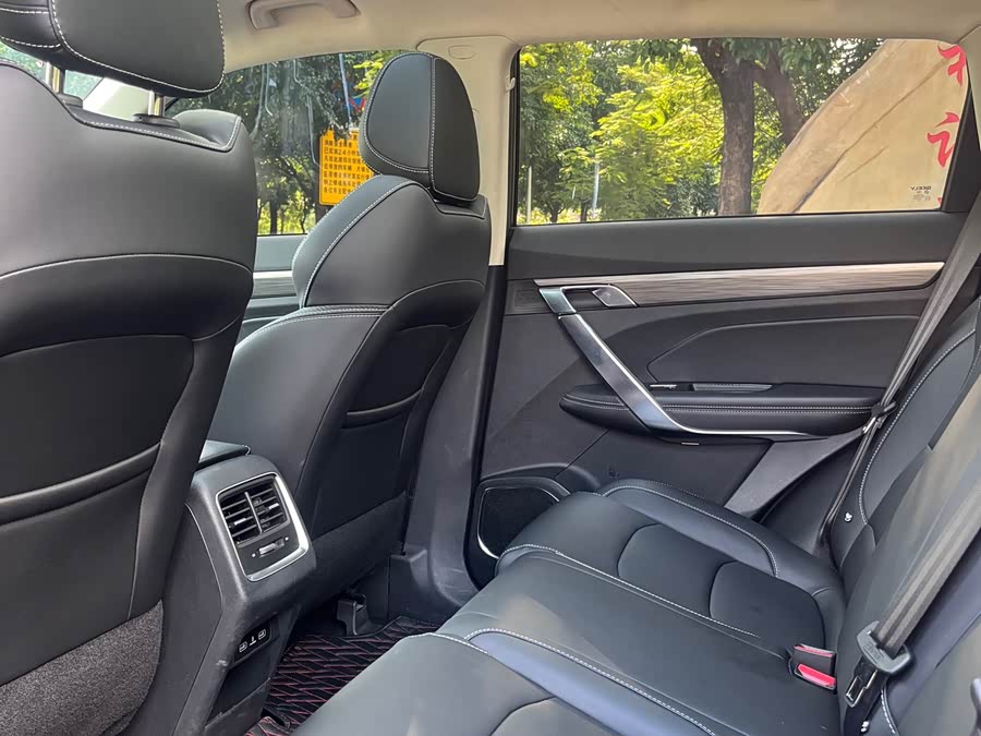 GEELY Boyue 2021 car image #8