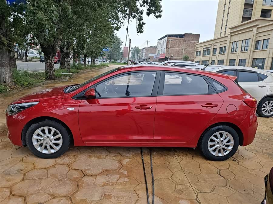 Hyundai Verna RV 2017 immagine di auto #8