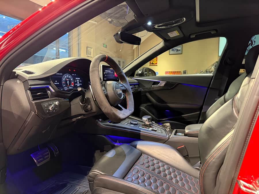 Audi RS 4 2020 car image #8