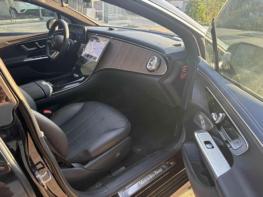 Mercedes-Benz EQE Class 2024 car image #8