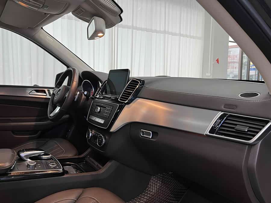 Mercedes-Benz GLS Class 2016 #8 Mercedes-Benz GLS Class 2016 car image #8