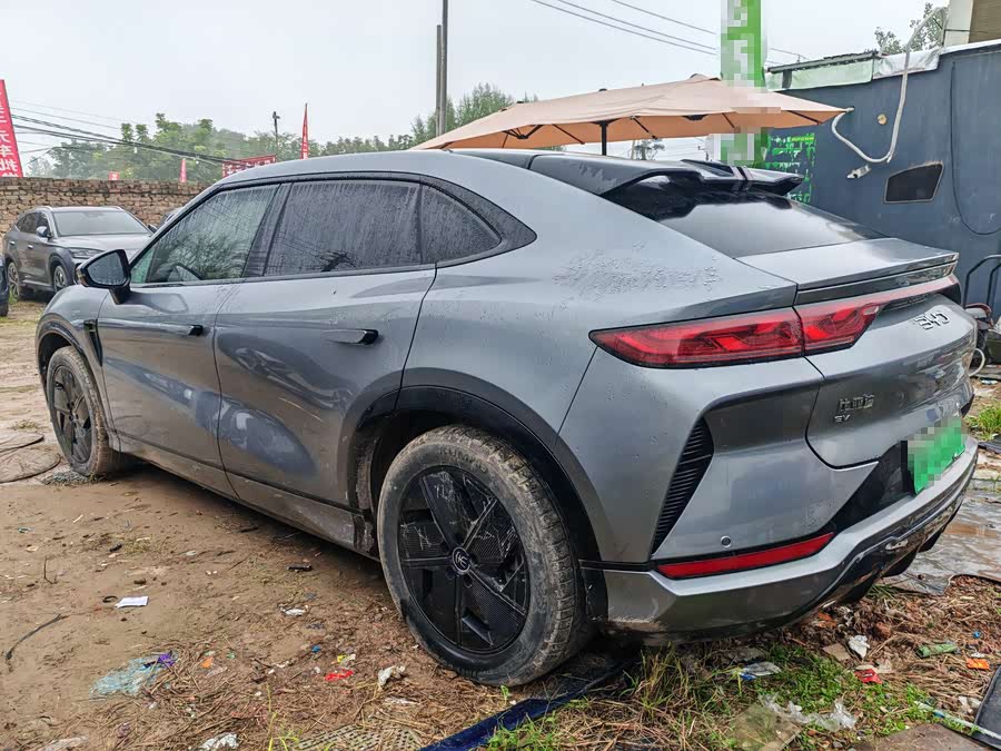 BYD SongL EV 2024 #8 BYD SongL EV 2024 car image #8