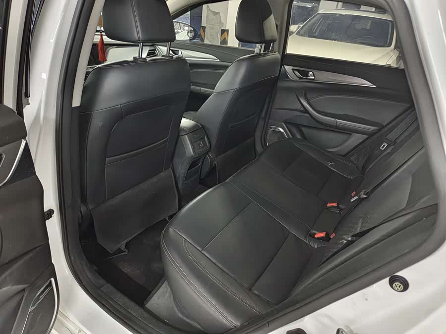 Changan Eado EV 2018 car image #8