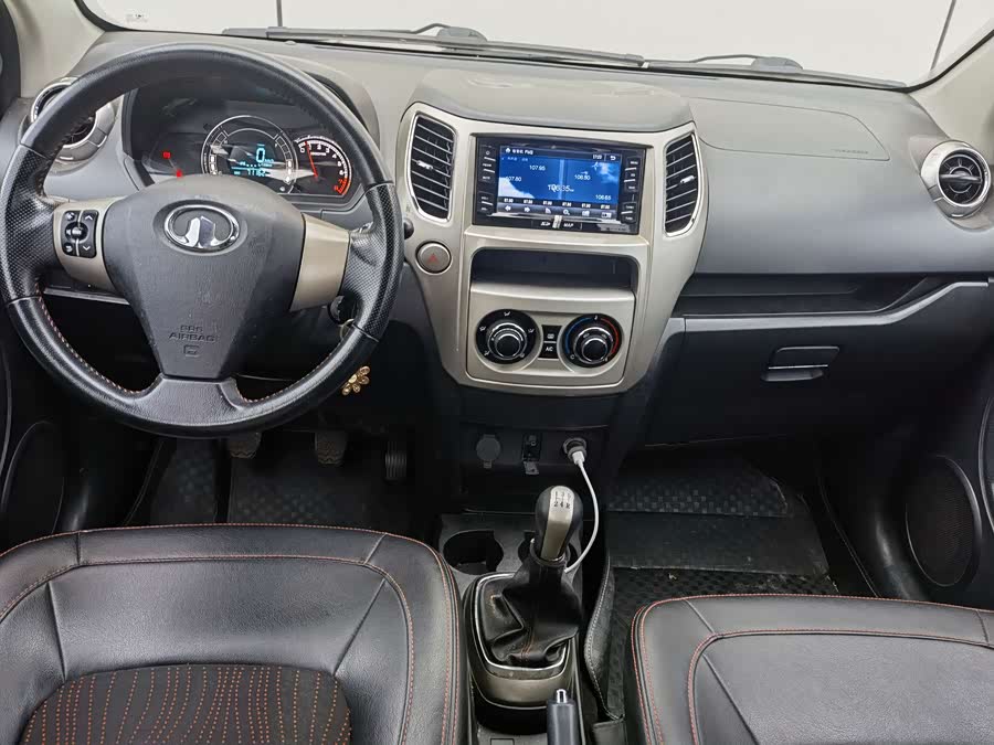 Great Wall M4 2013 car image #8