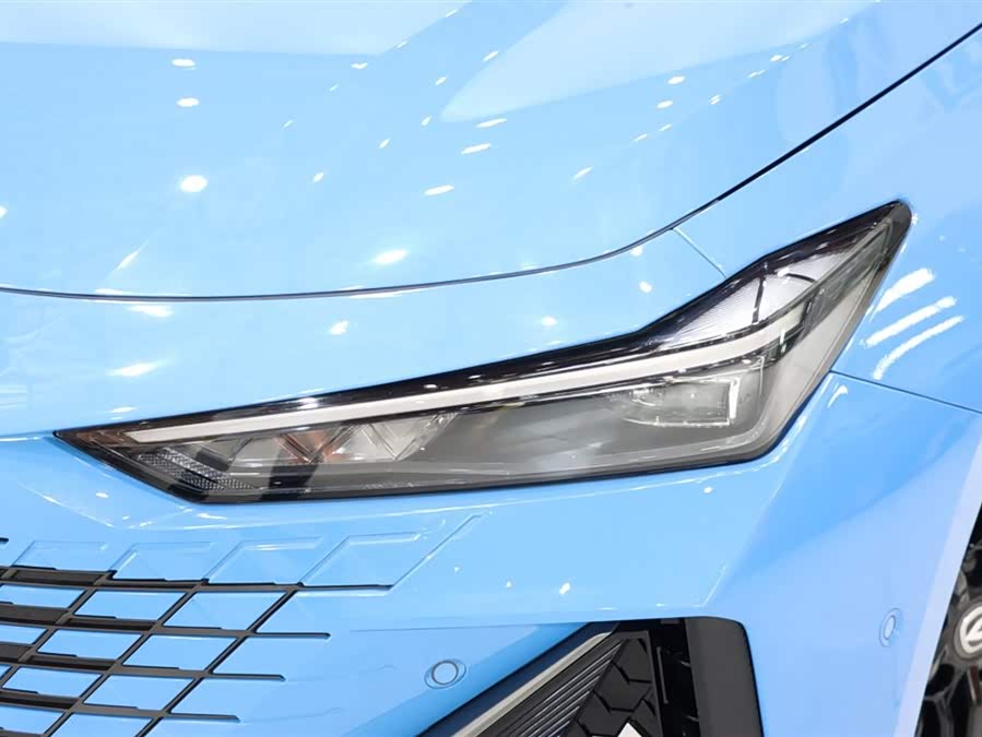 Changan UNI-V 2022 car image #8