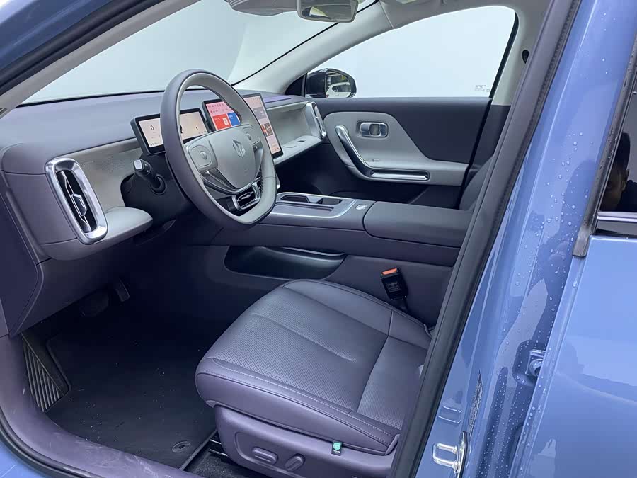 零跑汽车 零跑B01 2025 汽车图片 #8