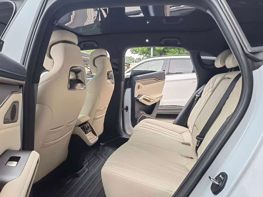 BYD SongL EV 2024 car image #8