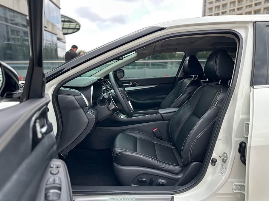 Nissan Maxima 2018 imagen de coche #8
