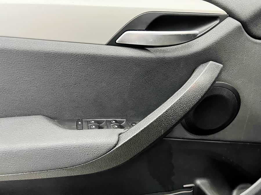 BMW X1 (Imported) 2013 car image #8