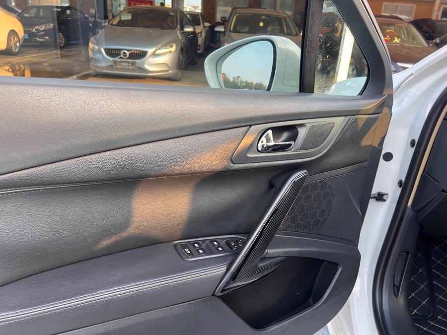 Peugeot 508 2014 car image #8