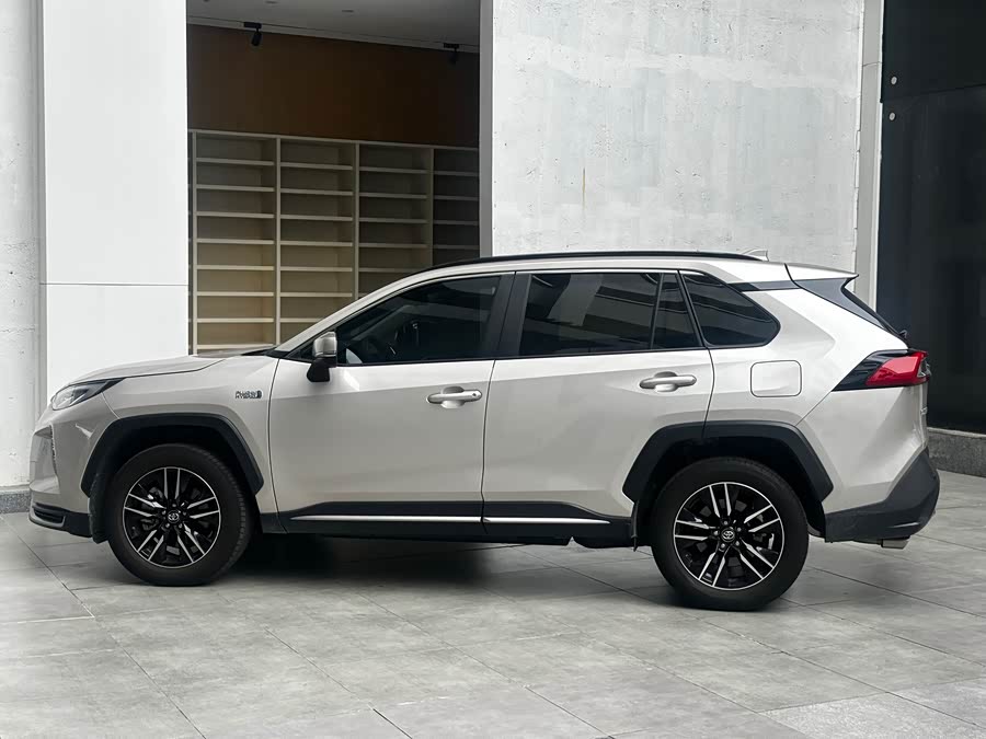 Toyota Wildlander New Energy 2024 #8 Toyota Wildlander New Energy 2024 car image #8