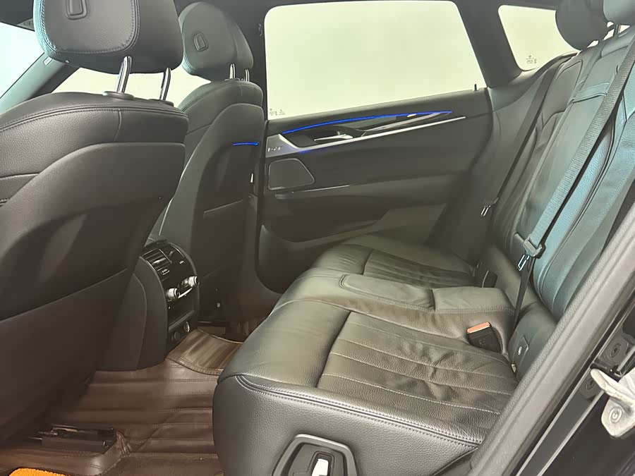 BMW 6 Series 2019 #8 BMW 6 Series 2019 car image #8