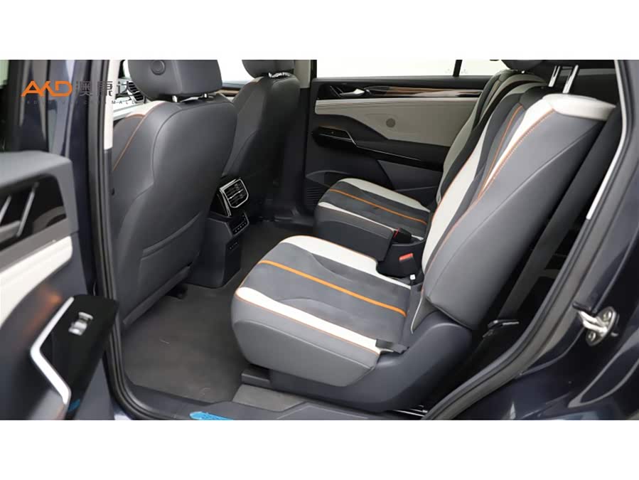 Volkswagen ID.6 Crozz 2022 immagine di auto #8