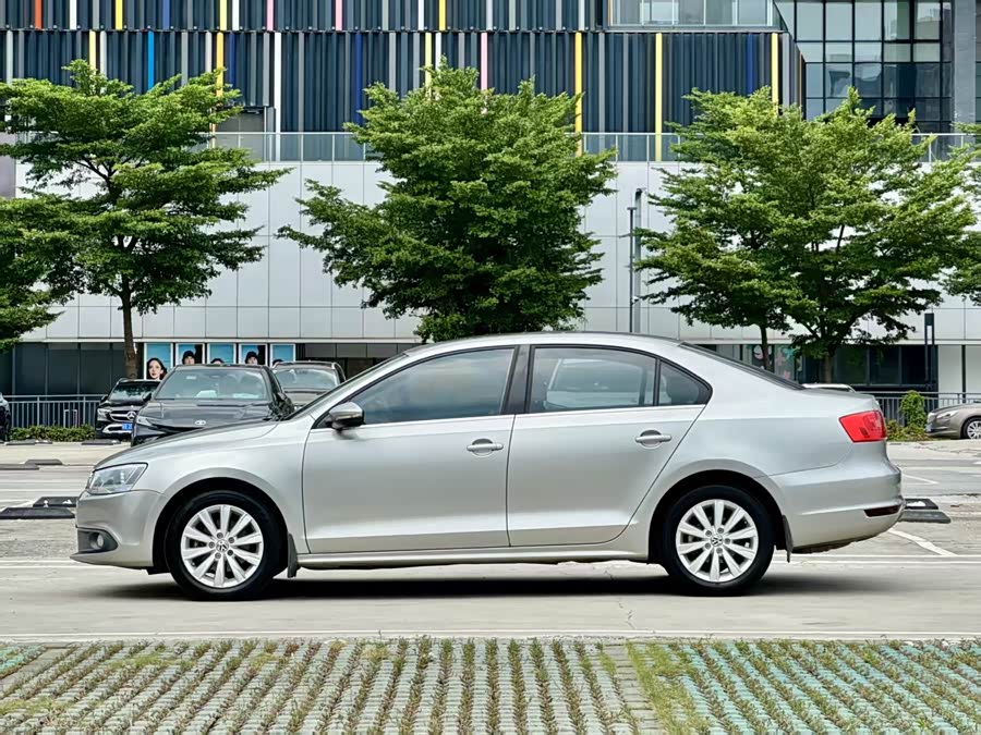 Volkswagen Sagitar 2014 immagine di auto #8