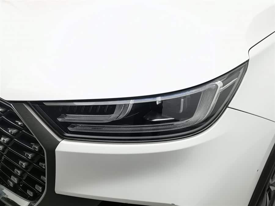 Chery Tiggo 8 Plus e+ 2022 car image #8