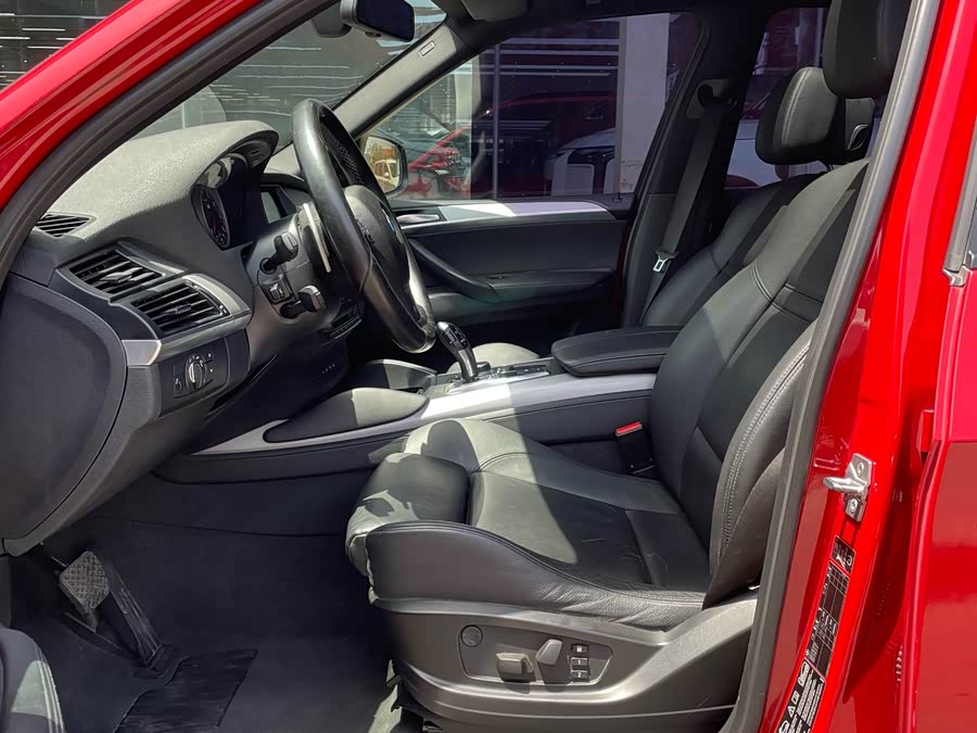 BMW X5 M 2010 #8 BMW X5 M 2010 car image #8