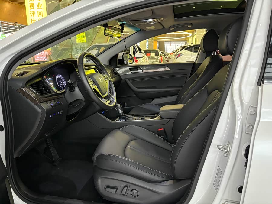 Hyundai Sonata PHEV 2018 car image #8