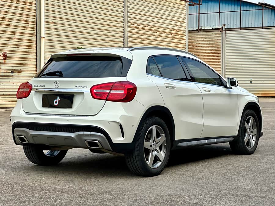 Mercedes-Benz GLA Class (Imported) 2015 #8 Mercedes-Benz GLA Class (Imported) 2015 car image #8