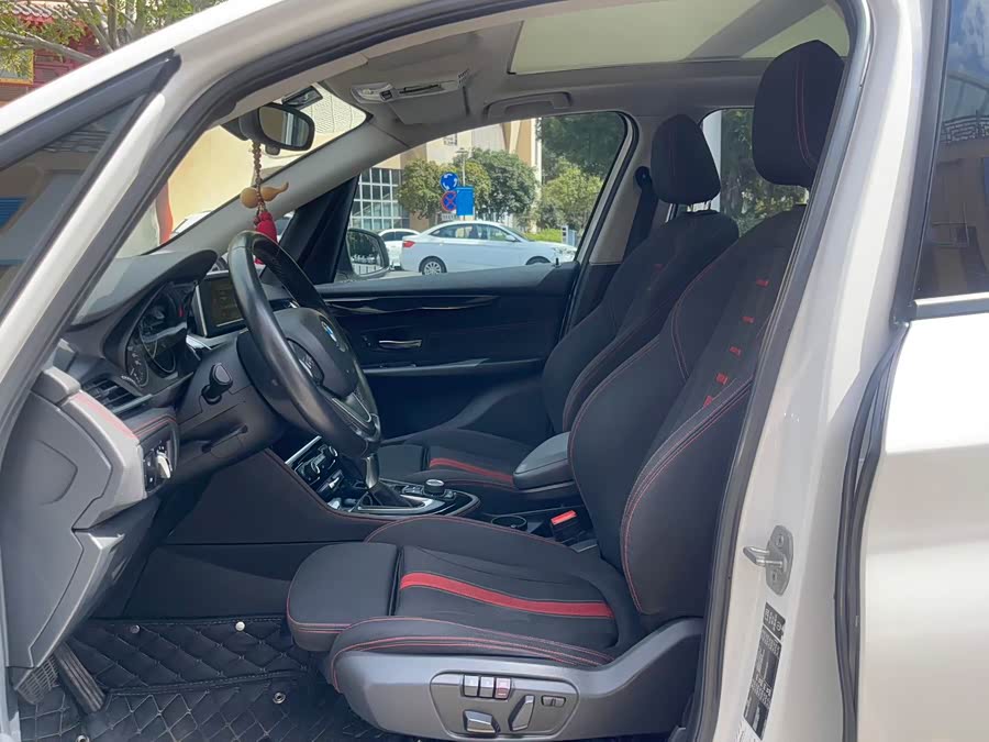 BMW 2 Series Tourer (Imported) 2015 immagine di auto #8