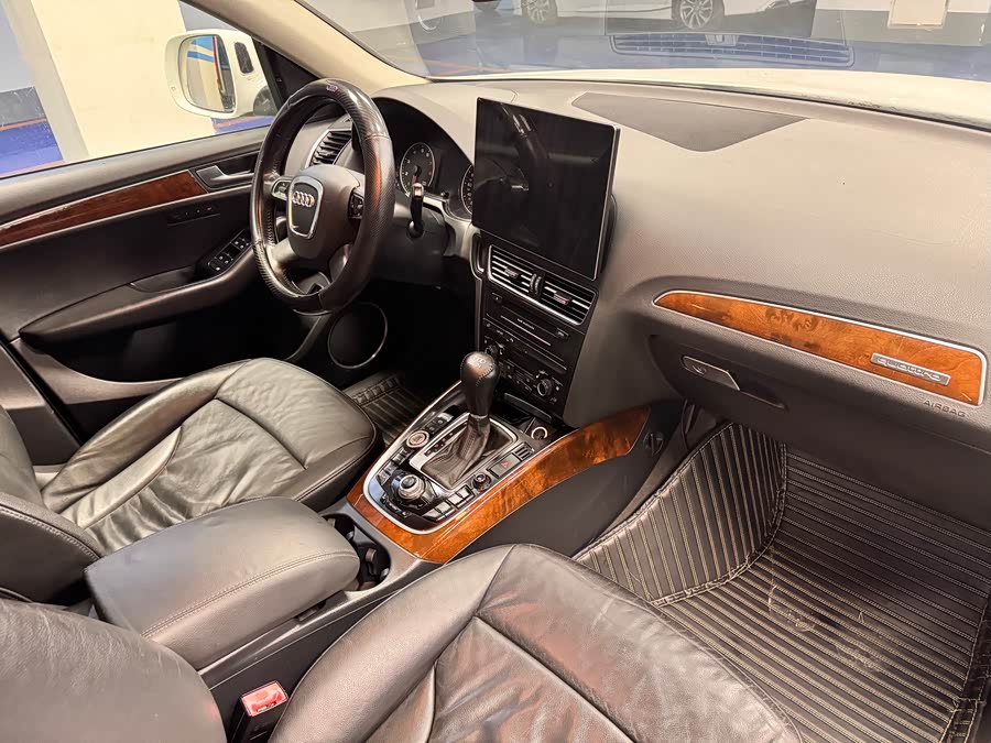 Audi Q5 (Imported) 2010 imagem de carro #8