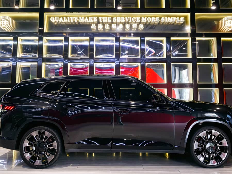 BMW XM 2024 car image #8