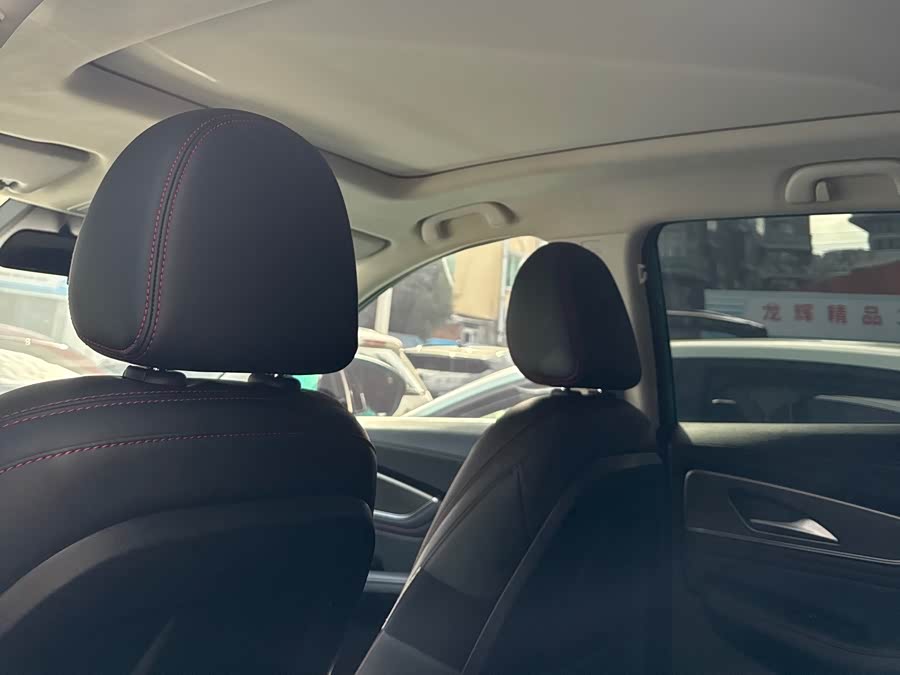 Forthing T5 EVO 2022 car image #8
