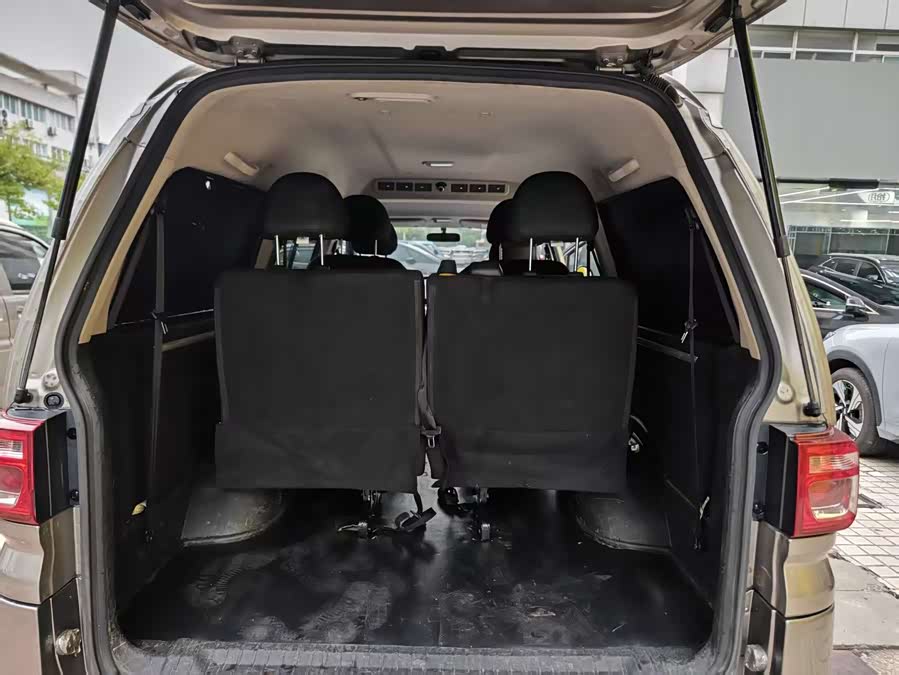 2024 car image #8